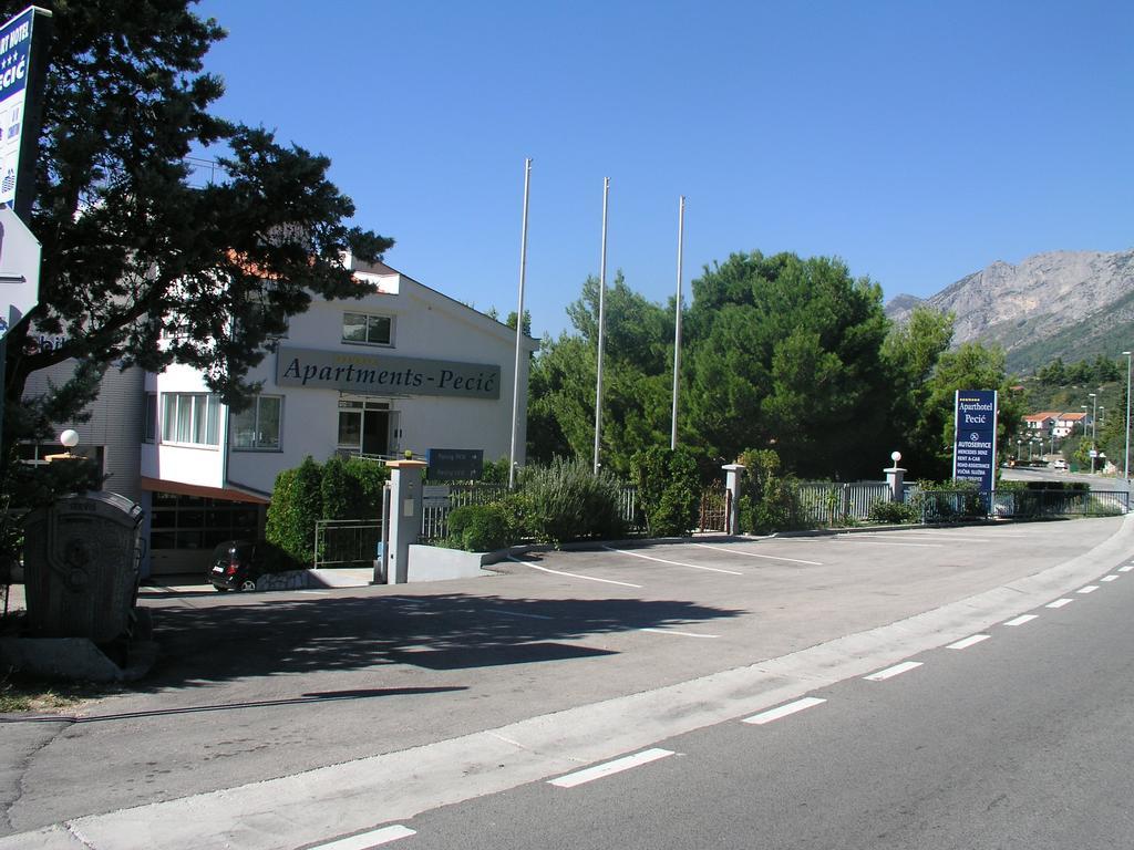 Aparthotel Pecic 格拉达茨 外观 照片