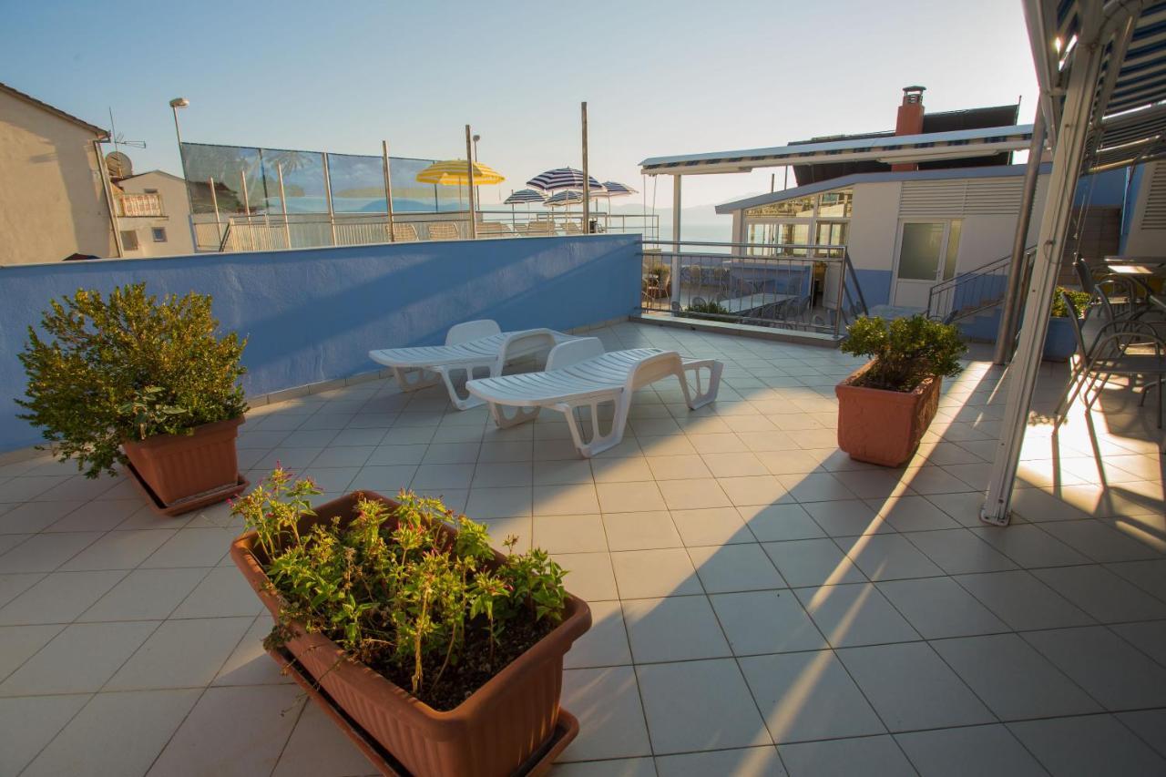 Aparthotel Pecic 格拉达茨 外观 照片